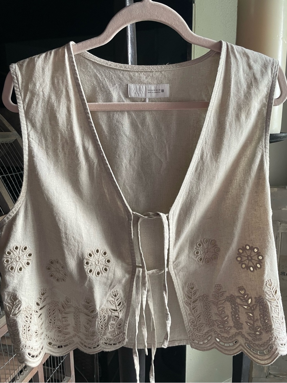 Zara Linen Blend Eyelet Vest